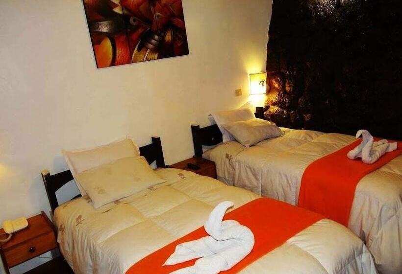 Отель Alli's House