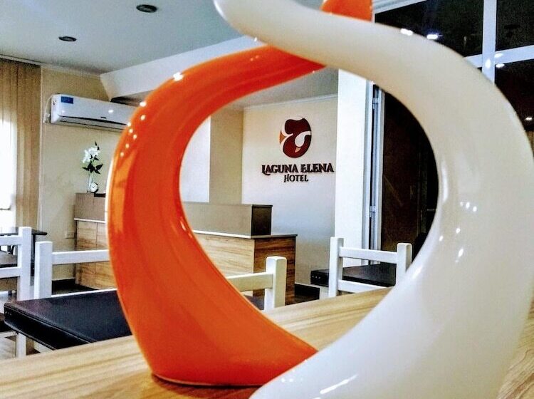 Hotel Laguna Elena
