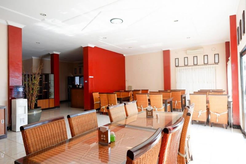 هتل Reddoorz Plus Near Stadion Wijaya Kusuma