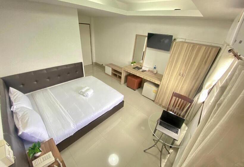 Rimnam Hotel Suk Sawat 70