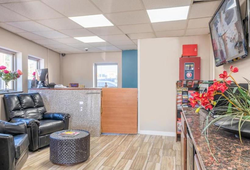 فندق على الطريق Broadway Inn