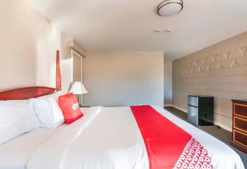 فندق على الطريق Broadway Inn