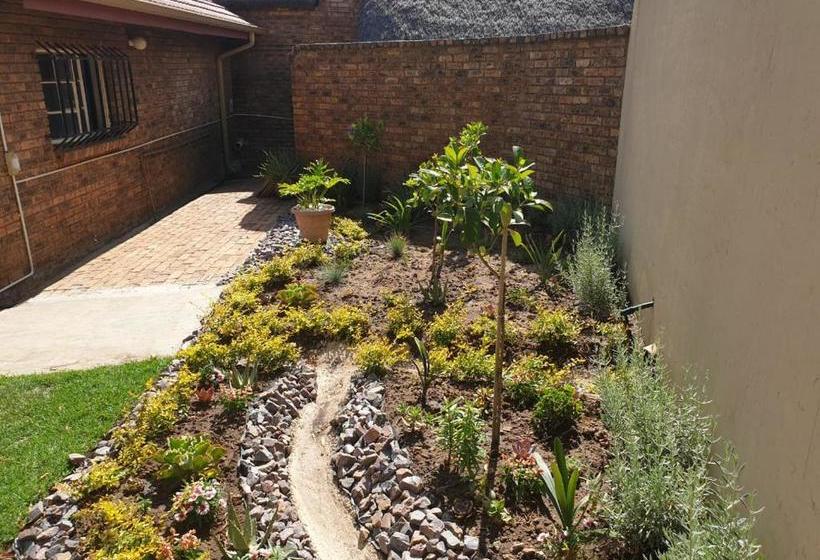 ペンション La Bendicion