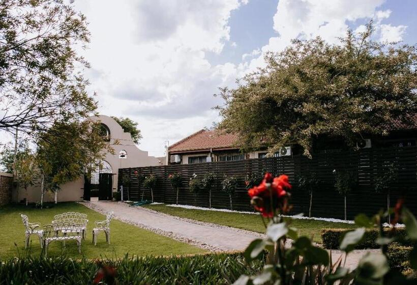 ペンション La Bendicion