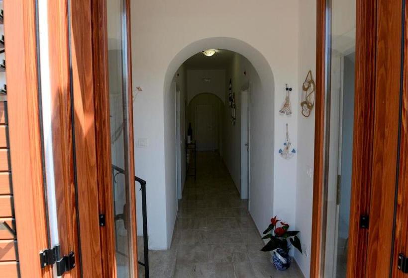 Пансион Porta Marina Guest Rooms