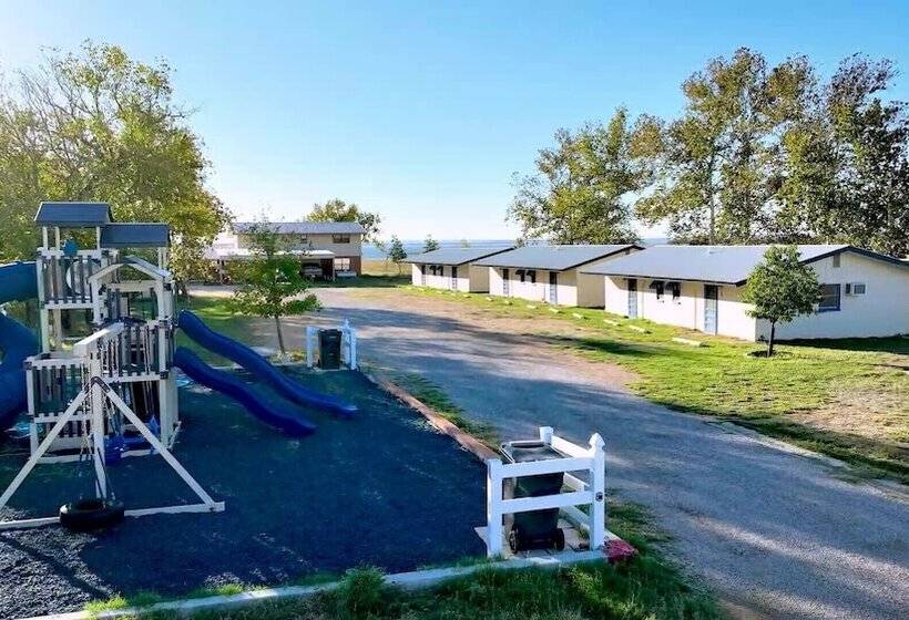 호스텔 Oasis Lake Buchanan