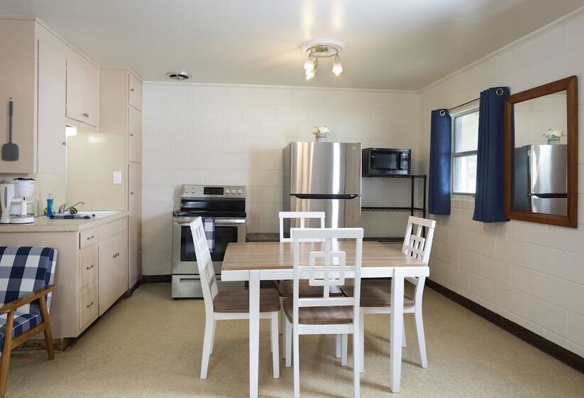 호스텔 Oasis Lake Buchanan