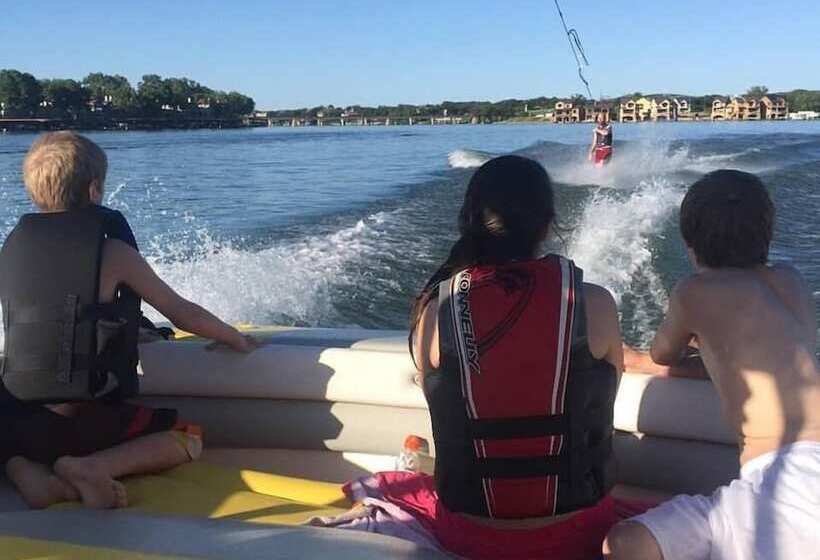 호스텔 Oasis Lake Buchanan