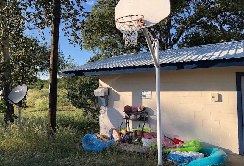 호스텔 Oasis Lake Buchanan