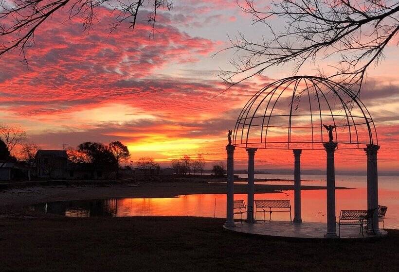 호스텔 Oasis Lake Buchanan