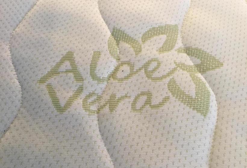 تختخواب و صبحانه A 2 Passi Da