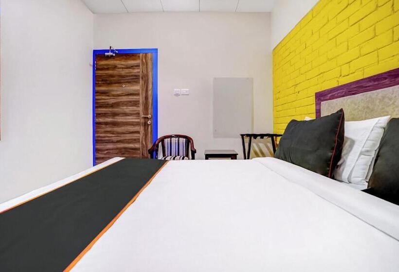 Hotel Super Collection O Kalinga Bapuji Nagar