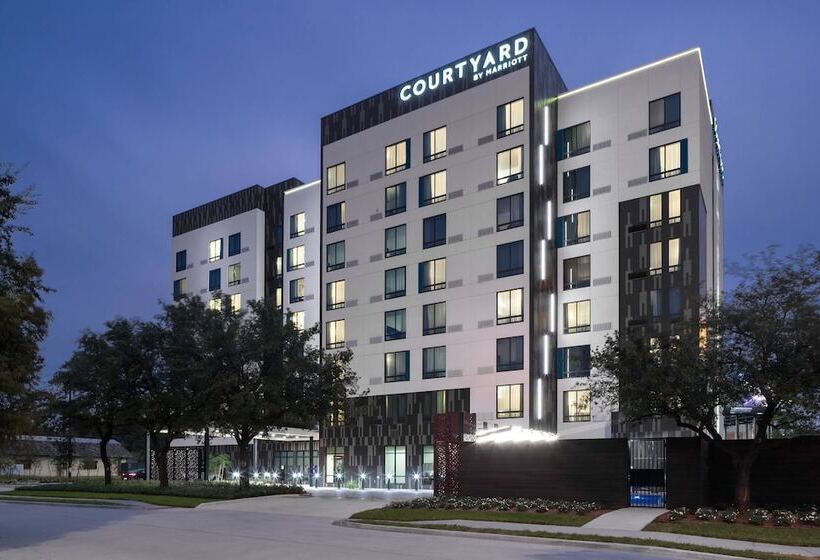 호텔 Courtyard By Marriott Houston Heights/i10