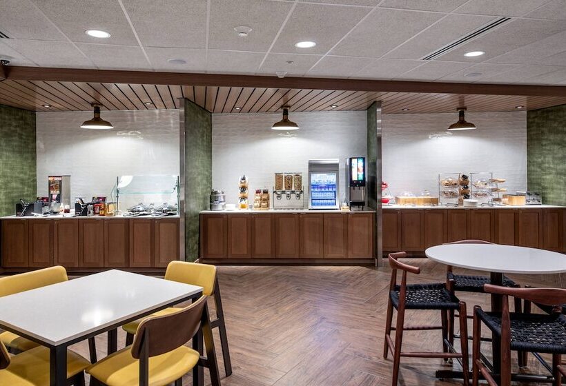 هتل Fairfield Inn & Suites By Marriott Little Rock Airport