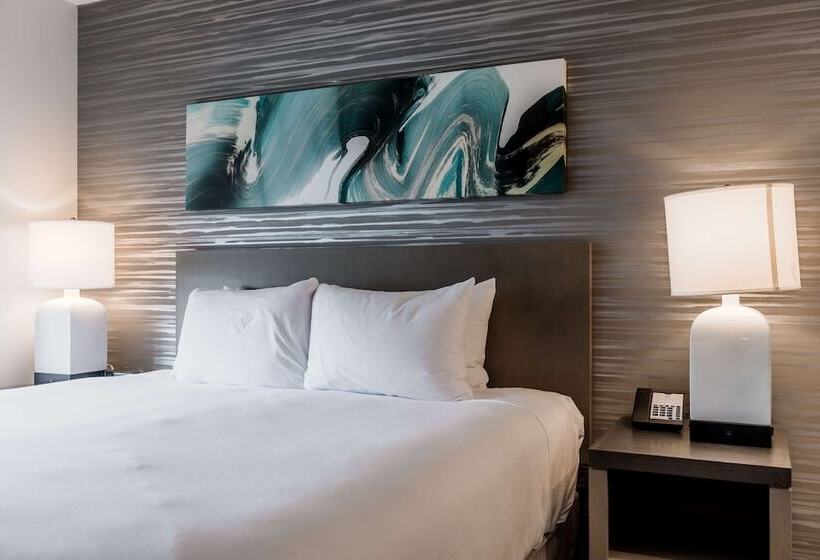 Отель Hyatt House Winnipeg South Outlet Collection