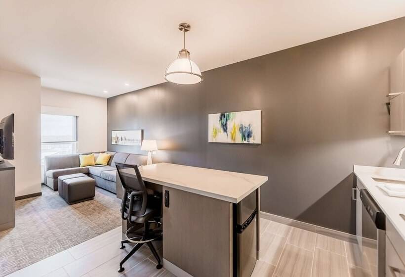 Отель Hyatt House Winnipeg South Outlet Collection