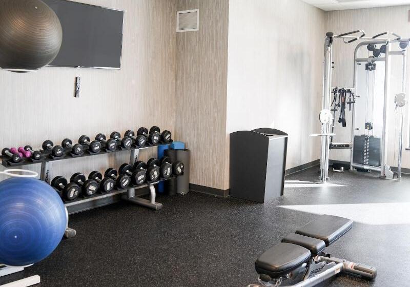 Отель Hyatt House Winnipeg South Outlet Collection