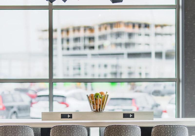 Отель Hyatt House Winnipeg South Outlet Collection