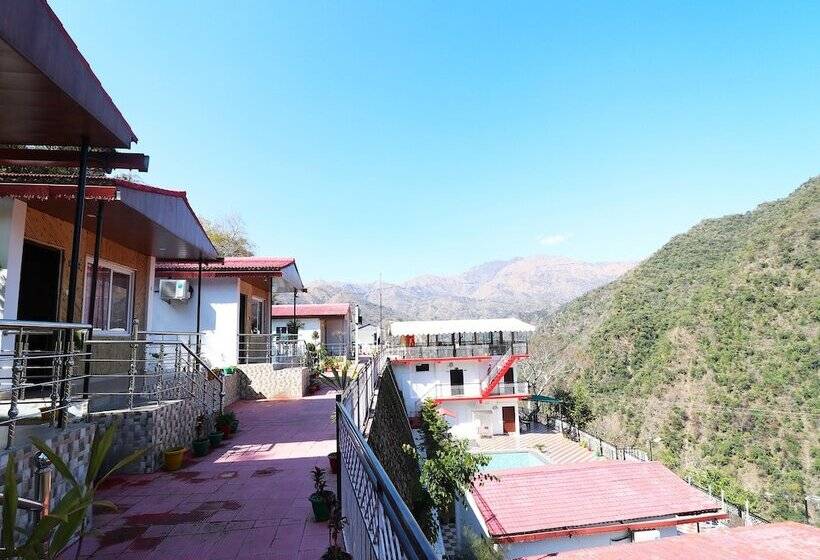 בית מלון כפרי Oyo 28838 Brv Resorts