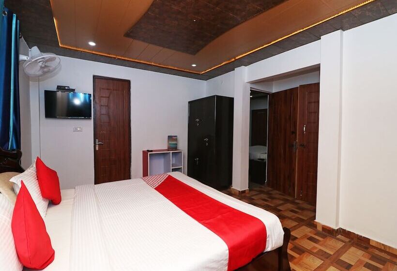 בית מלון כפרי Oyo 28838 Brv Resorts