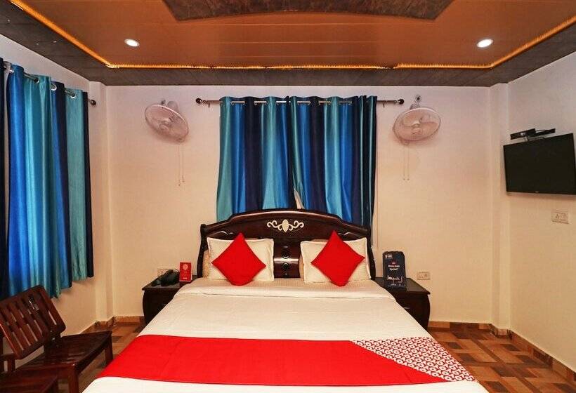 בית מלון כפרי Oyo 28838 Brv Resorts