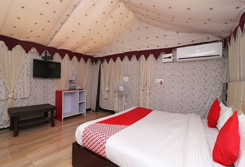 בית מלון כפרי Oyo 28838 Brv Resorts