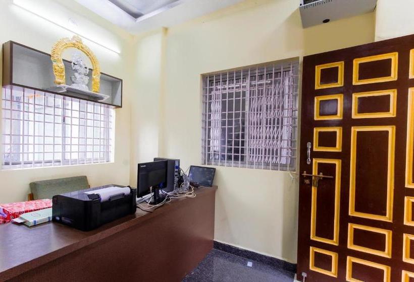 酒店 Oyo 44617 Lassee Plaza Saver