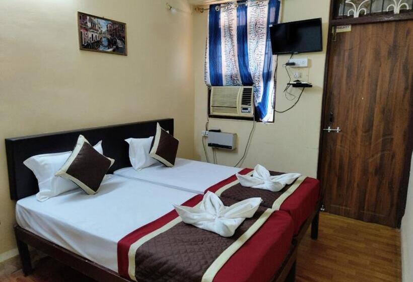 هتل Sea View Resorts