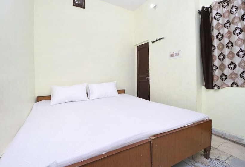 酒店 Spot On 41126 Shri Krishankripa Guest House