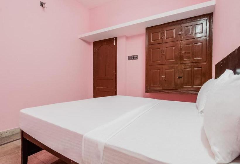 Отель Spot On 43690 Sck Lodge