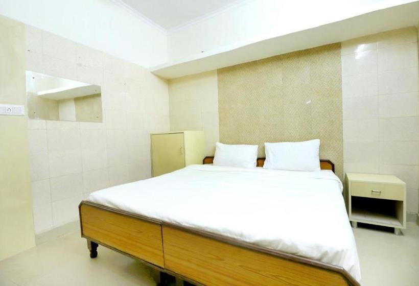 فندق Spot On 44679  Samrat