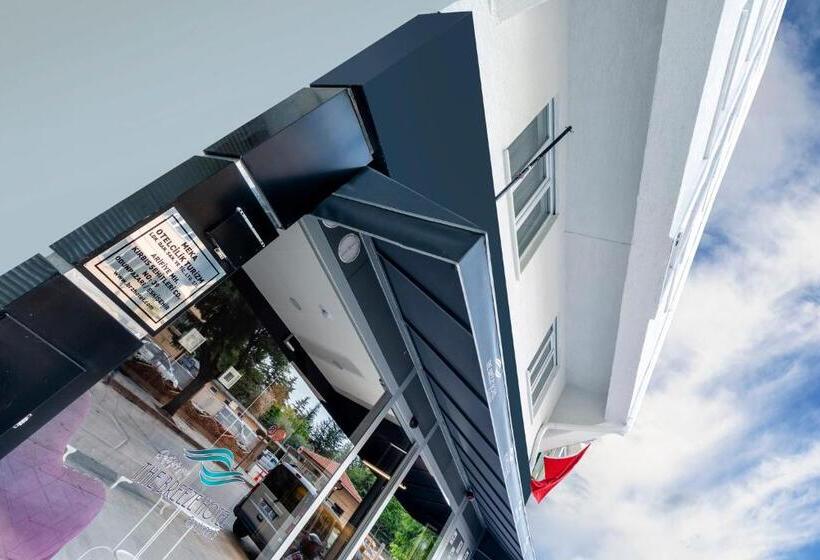 בית מלון כפרי The Breeze