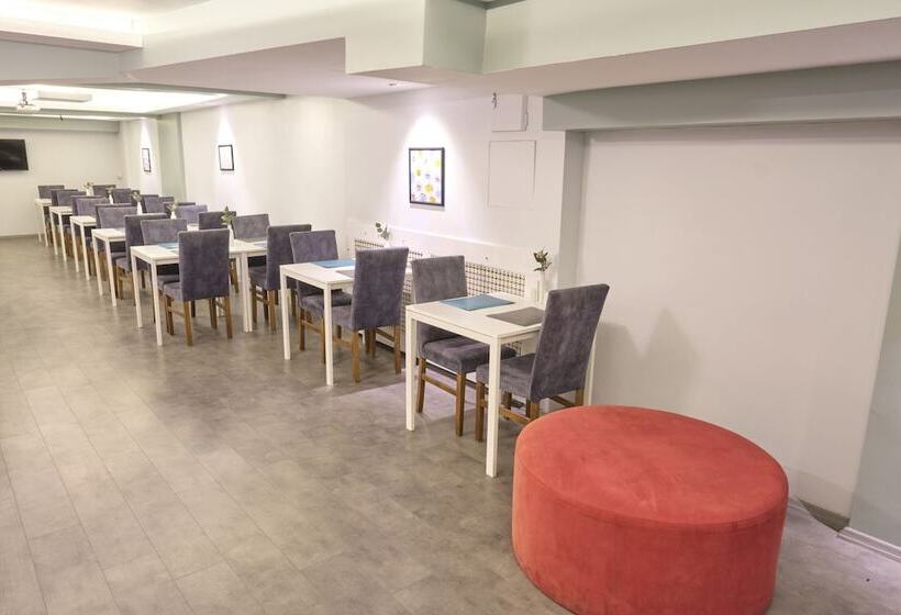 בית מלון כפרי The Breeze