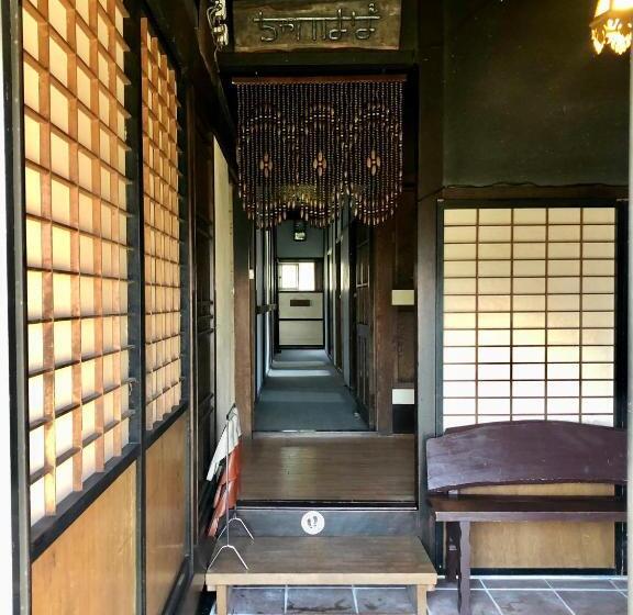 Пансион 自然の中の古民家ゲストハウスちゃいはな庵 Organic County Style Classic House Chaihana An