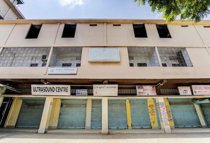 Spot On 38199 Hotel Orient