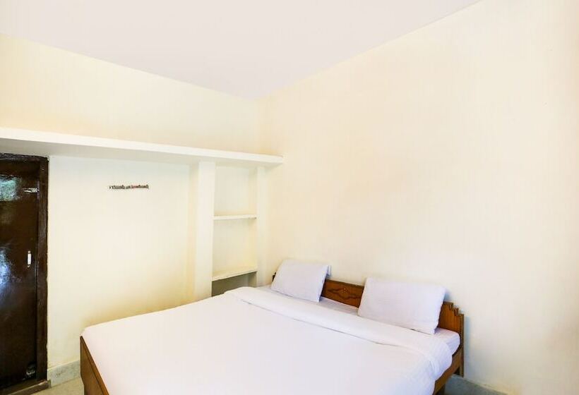 Spot On 44566 Hotel Gautam Park