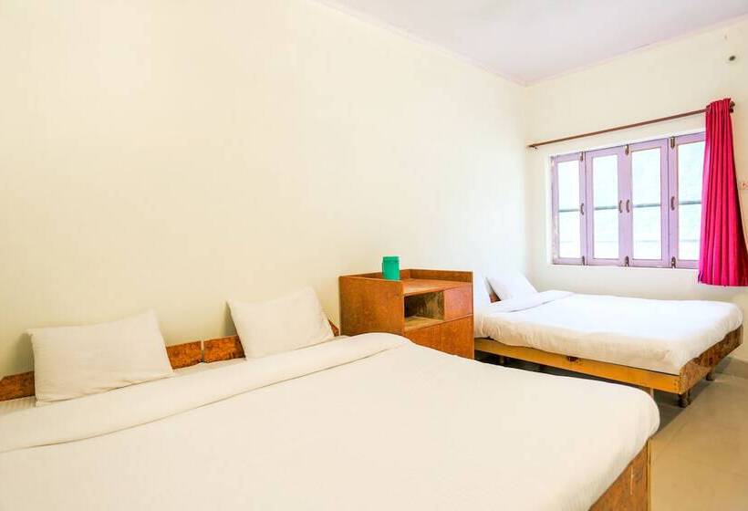 Spot On 44566 Hotel Gautam Park