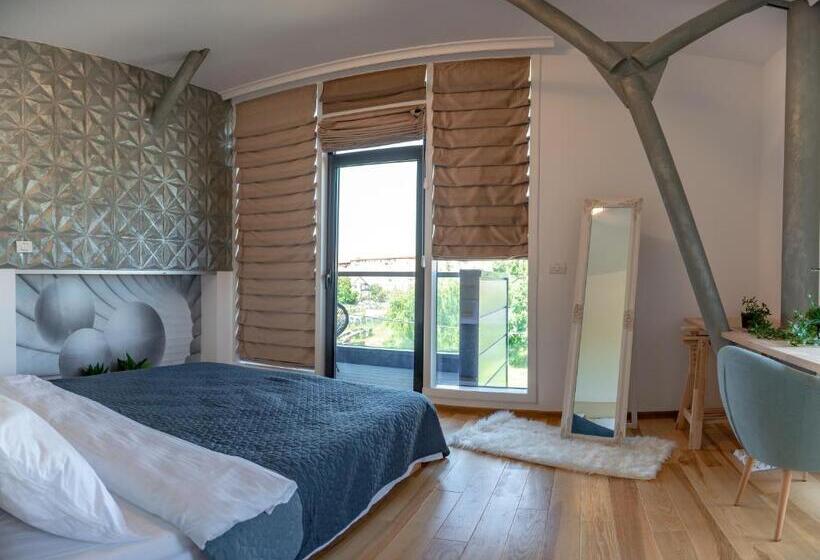 Apartments Steel Residence