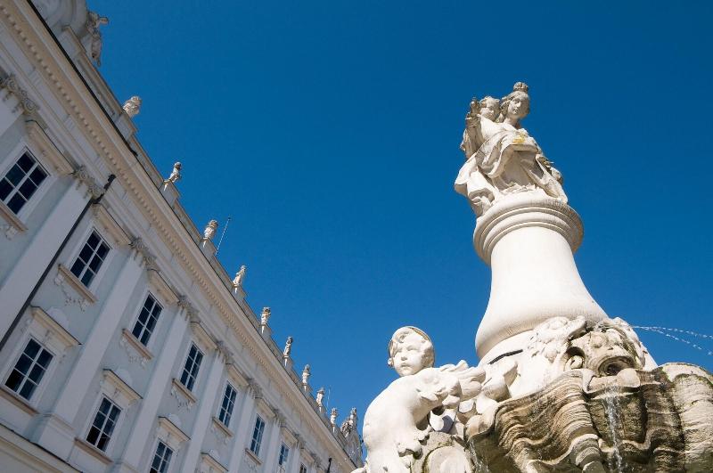 Baronhaus Aparthotel & Suites