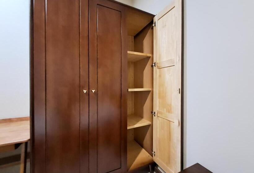 Otel Global Residency