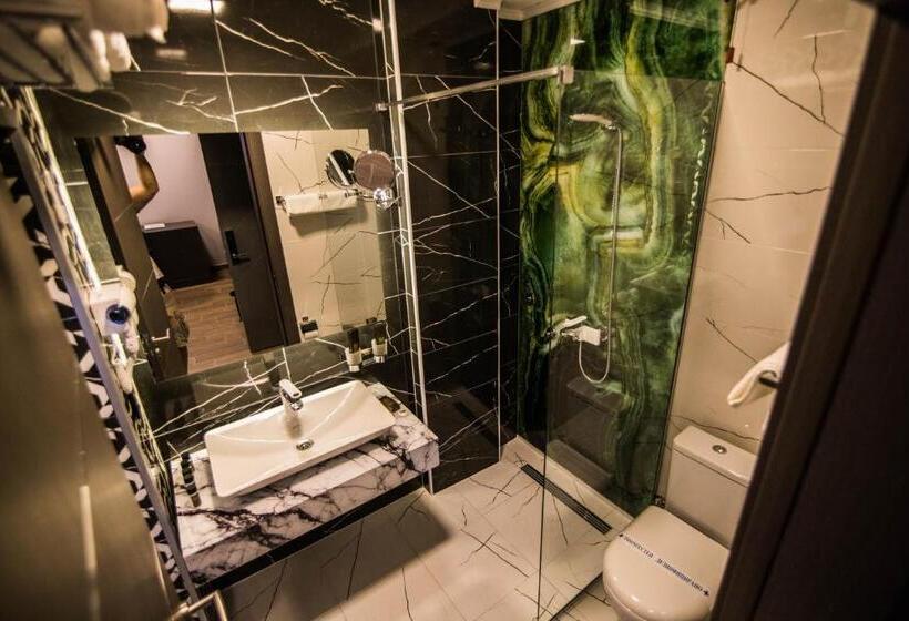 هتل International Palace