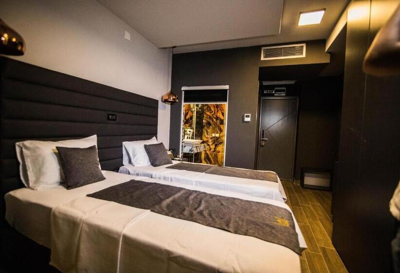 هتل International Palace