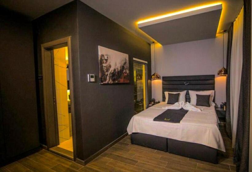 هتل International Palace