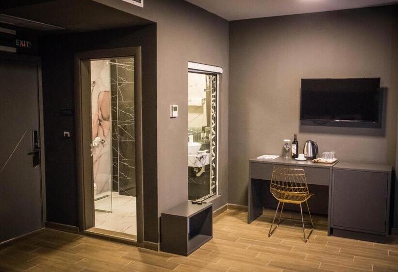 هتل International Palace