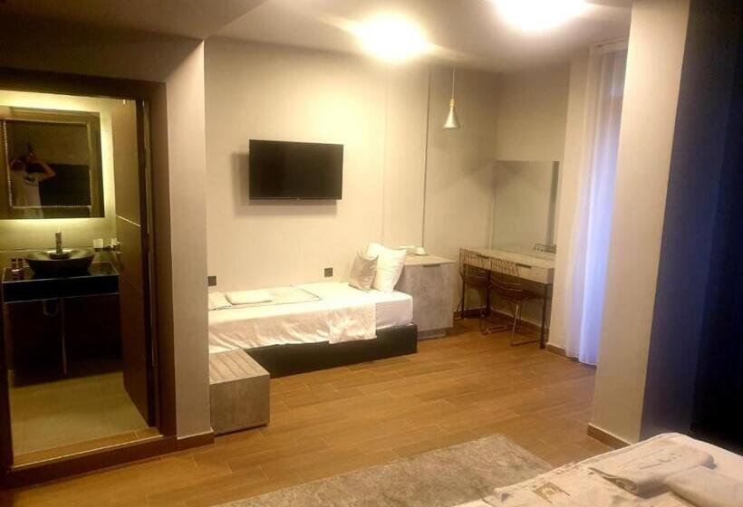 هتل International Palace