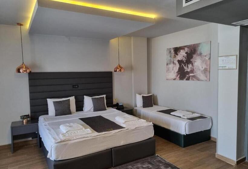 هتل International Palace