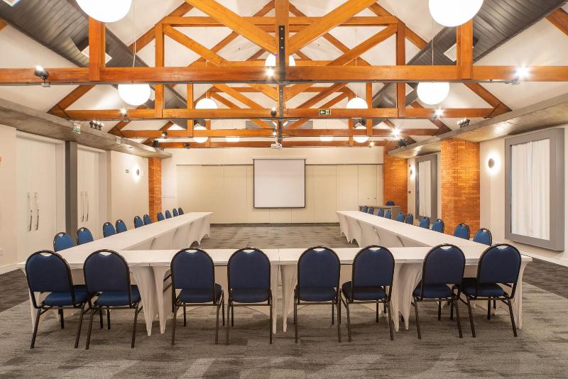 ホテル Laghetto Estação