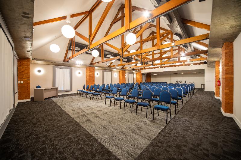 ホテル Laghetto Estação