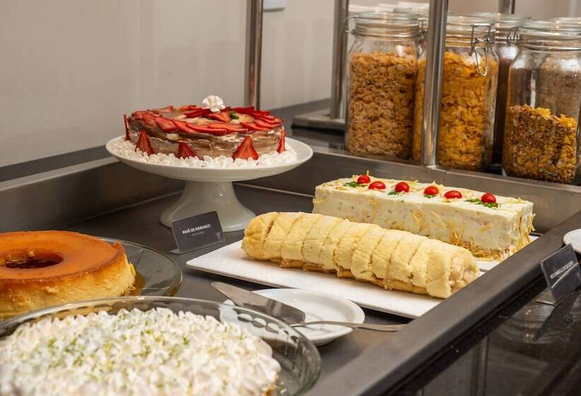 ホテル Laghetto Estação