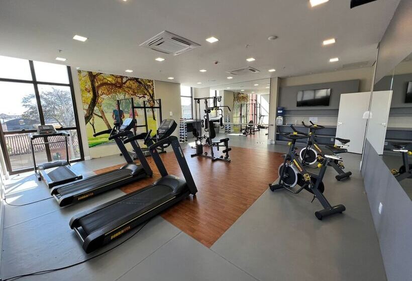 ホテル Laghetto Estação